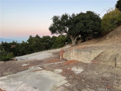 This prime, vacant residential land offers an exceptional on Western Hills Golf and Country Club in California - for sale on GolfHomes.com, golf home, golf lot