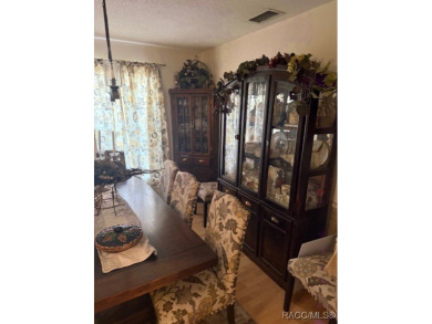 Huge 5 bedroom, 3 bath home located just outside Crystal River on Plantation Inn and Golf Resort  in Florida - for sale on GolfHomes.com, golf home, golf lot