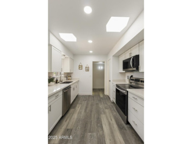 PRICE REDUCED TO SELL!!! Discover your dream home in the amazing on Sun City South Golf Course in Arizona - for sale on GolfHomes.com, golf home, golf lot