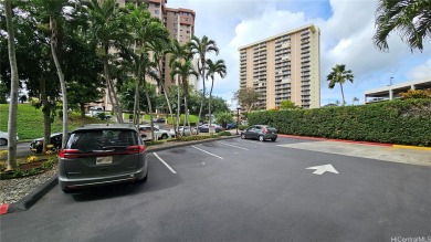 Comfortable, cool, corner/end 2-bedroom unit with 2 parking on Pearl Country Club in Hawaii - for sale on GolfHomes.com, golf home, golf lot