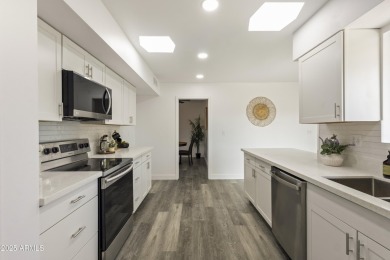 PRICE REDUCED TO SELL!!! Discover your dream home in the amazing on Sun City South Golf Course in Arizona - for sale on GolfHomes.com, golf home, golf lot
