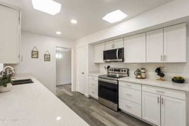 PRICE REDUCED TO SELL!!! Discover your dream home in the amazing on Sun City South Golf Course in Arizona - for sale on GolfHomes.com, golf home, golf lot