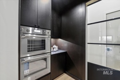 Downey Construction presents this stunning, modern custom-built on River Birch Golf Course in Idaho - for sale on GolfHomes.com, golf home, golf lot