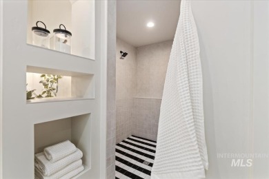 Downey Construction presents this stunning, modern custom-built on River Birch Golf Course in Idaho - for sale on GolfHomes.com, golf home, golf lot