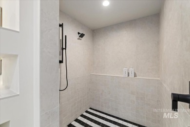 Downey Construction presents this stunning, modern custom-built on River Birch Golf Course in Idaho - for sale on GolfHomes.com, golf home, golf lot