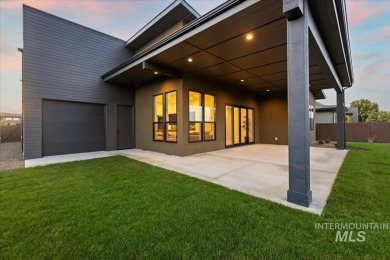 Downey Construction presents this stunning, modern custom-built on River Birch Golf Course in Idaho - for sale on GolfHomes.com, golf home, golf lot