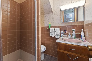 Cute Waterview Bungalow in Shawnee Hills (Blue Springs Area)! on Boots Randolph Golf Course in Kentucky - for sale on GolfHomes.com, golf home, golf lot