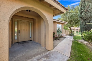 Indian Palms CC - Here is a light and bright like new and on Indian Palms Country Club and Resort in California - for sale on GolfHomes.com, golf home, golf lot