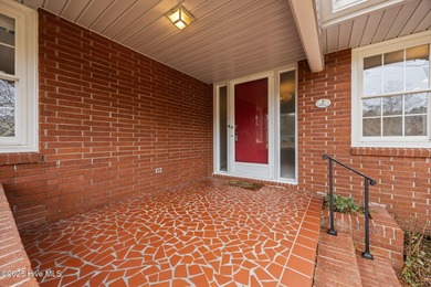 Welcome to this spacious 5-bedroom, 3-bathroom home offering 2 on Jacksonville Country Club in North Carolina - for sale on GolfHomes.com, golf home, golf lot