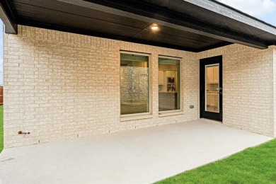 NEW! NEVER LIVED IN. Quick Close Available! Bloomfield's on Thorntree Country Club in Texas - for sale on GolfHomes.com, golf home, golf lot