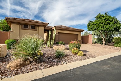 Welcome to 41628 N Cedar Chase Rd in Anthem Country Club.  This on Anthem Golf and Country Club  in Arizona - for sale on GolfHomes.com, golf home, golf lot