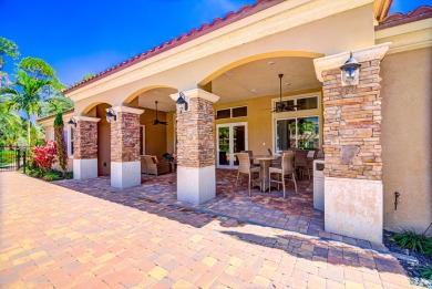 Welcome to this beautifully appointed 3-bedroom, 2.5-bathroom on Binks Forest Golf Club in Florida - for sale on GolfHomes.com, golf home, golf lot