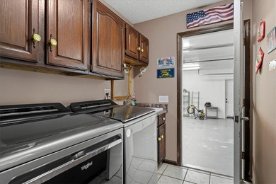 Welcome to 505 Long Reach Drive, a home that feels like it was on Keowee Key Golf and Country Club in South Carolina - for sale on GolfHomes.com, golf home, golf lot