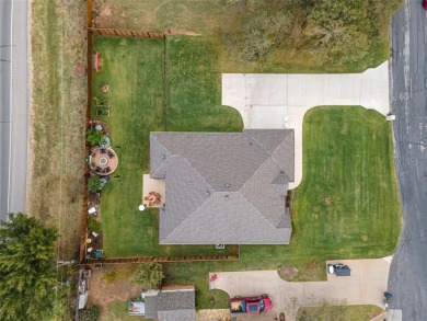 What a great New Years Gift!! Welcome to this elegant like new on Pecan Plantation Country Club in Texas - for sale on GolfHomes.com, golf home, golf lot