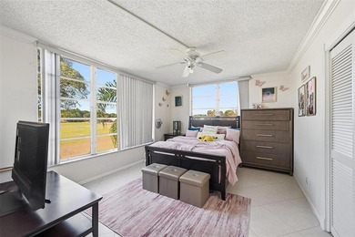 Rarely available 2-bedroom, 1-bath corner unit offering on Palm-Aire Country Club and Resort - The Oaks in Florida - for sale on GolfHomes.com, golf home, golf lot
