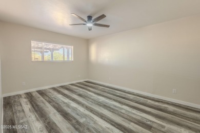 Stunning, completely remodeled townhome in the heart of Green on Country Club of Green Valley in Arizona - for sale on GolfHomes.com, golf home, golf lot
