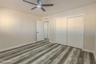 Stunning, completely remodeled townhome in the heart of Green on Country Club of Green Valley in Arizona - for sale on GolfHomes.com, golf home, golf lot