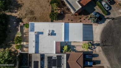 Stunning, completely remodeled townhome in the heart of Green on Country Club of Green Valley in Arizona - for sale on GolfHomes.com, golf home, golf lot