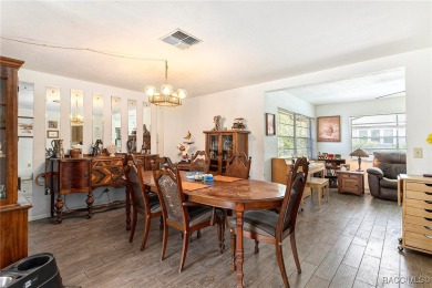 Charming 2BR/2BA home in the heart of Beverly Hills! This on Brentwood Farms Golf Club in Florida - for sale on GolfHomes.com, golf home, golf lot