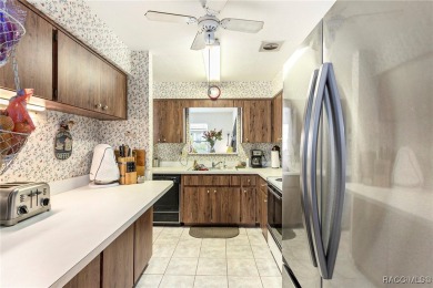 Charming 2BR/2BA home in the heart of Beverly Hills! This on Brentwood Farms Golf Club in Florida - for sale on GolfHomes.com, golf home, golf lot