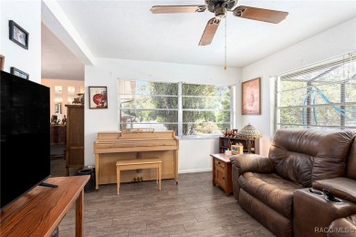Charming 2BR/2BA home in the heart of Beverly Hills! This on Brentwood Farms Golf Club in Florida - for sale on GolfHomes.com, golf home, golf lot