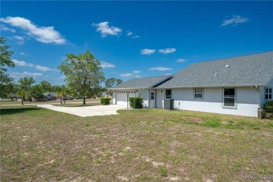 Welcome to this beautifully maintained 3-bedroom, 3-bath home on Citrus Hills Golf Club in Florida - for sale on GolfHomes.com, golf home, golf lot