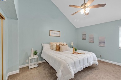 A wonderful blend of comfort and style!  This home has an on Santa Teresa Golf Club in California - for sale on GolfHomes.com, golf home, golf lot