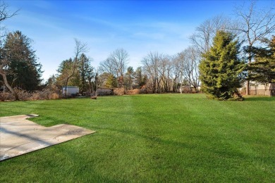 Step Into Your Dream Home! This stunning 3-bedroom, 1.5-bath on Island Hills Golf Club in New York - for sale on GolfHomes.com, golf home, golf lot