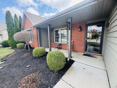 Beautiful Golf Course Living! 3 Beds/ 2 baths/ Open Floor plan on Lynx Golf Course in Ohio - for sale on GolfHomes.com, golf home, golf lot