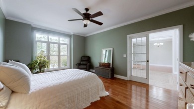 Gorgeous home in Lone Oak has a large fully fenced yard! Inside on Rolling Hills Country Club in Kentucky - for sale on GolfHomes.com, golf home, golf lot