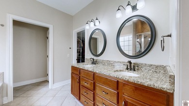 Gorgeous home in Lone Oak has a large fully fenced yard! Inside on Rolling Hills Country Club in Kentucky - for sale on GolfHomes.com, golf home, golf lot