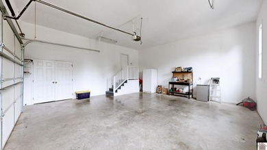 Gorgeous home in Lone Oak has a large fully fenced yard! Inside on Rolling Hills Country Club in Kentucky - for sale on GolfHomes.com, golf home, golf lot