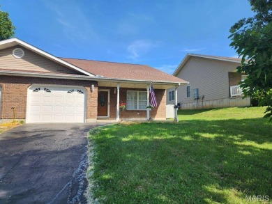 Newly refinished condominium unit in Terre Du Lac.  This on Terre Du Lac Golf and Country Club in Missouri - for sale on GolfHomes.com, golf home, golf lot
