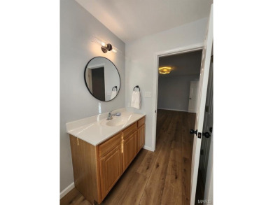 Newly refinished condominium unit in Terre Du Lac.  This on Terre Du Lac Golf and Country Club in Missouri - for sale on GolfHomes.com, golf home, golf lot