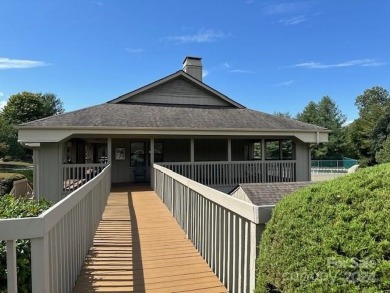 Charming 2 bed, 2 bath home offering main-level living and a on Asheville Municipal Golf Course in North Carolina - for sale on GolfHomes.com, golf home, golf lot