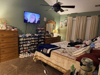 Look at this beautiful 3 bed 2.5 bath home in the Houston oaks on Houston Oaks Golf Course in Kentucky - for sale on GolfHomes.com, golf home, golf lot