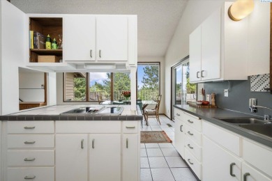 MLS# 284425 Welcome to 207 Hillview Dr, a beautifully appointed on Meadow Springs Country Club in Washington - for sale on GolfHomes.com, golf home, golf lot