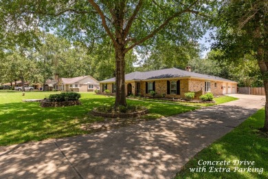 Experience modern living in this fully updated 3 Bedroom, 2 on Neches Pines Golf Course in Texas - for sale on GolfHomes.com, golf home, golf lot