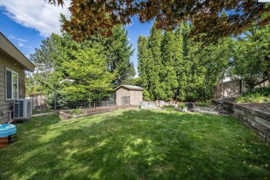 MLS# 284425 Welcome to 207 Hillview Dr, a beautifully appointed on Meadow Springs Country Club in Washington - for sale on GolfHomes.com, golf home, golf lot