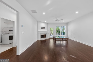 FRESHLY PAINTED INTERIOR! OWNER FINANCING AVAILABLE - INQUIRE on Reynolds Lake Oconee - The Landing in Georgia - for sale on GolfHomes.com, golf home, golf lot