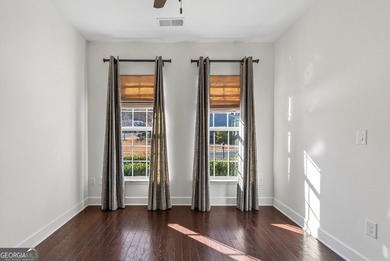 FRESHLY PAINTED INTERIOR! OWNER FINANCING AVAILABLE - INQUIRE on Reynolds Lake Oconee - The Landing in Georgia - for sale on GolfHomes.com, golf home, golf lot