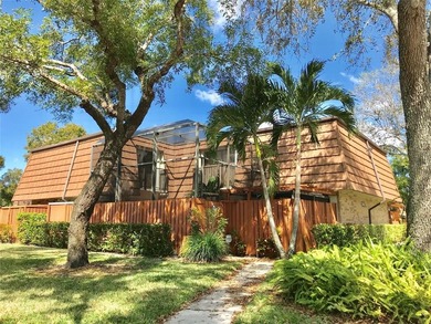 Discover this refreshed 3-bed, 2-bath townhome in Davie's on Pine Island Ridge Country Club in Florida - for sale on GolfHomes.com, golf home, golf lot