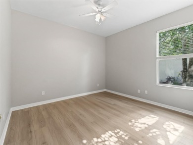 NO BOND or NO CDD FEES. REFRESHED Johnstown Model in Del Webb on Eagle Ridge At Spruce Creek Country Club in Florida - for sale on GolfHomes.com, golf home, golf lot