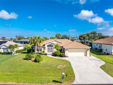Wow - WHAT A GREAT PRICE ON THIS 3 BEDROOM/2.5 BATH/2 CAR GARAGE on Pinemoor West Golf Club in Florida - for sale on GolfHomes.com, golf home, golf lot