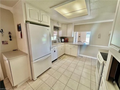 Welcome to your dream home in a beautiful golf course co-op, 55+ on Six Lakes Country Club in Florida - for sale on GolfHomes.com, golf home, golf lot
