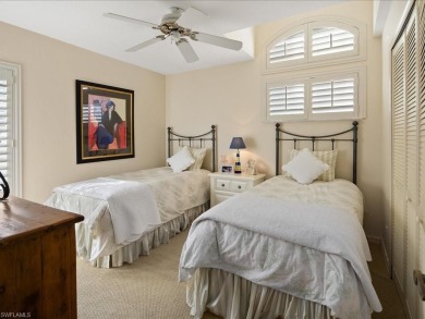 Fabulous renovated 2 story villa with private courtyard for al on Wyndemere Country Club in Florida - for sale on GolfHomes.com, golf home, golf lot