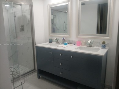 A RidgeWood Retreat! NEWLY UPDATED and beautifully maintained on Pine Island Ridge Country Club in Florida - for sale on GolfHomes.com, golf home, golf lot