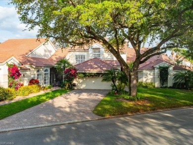 Fabulous renovated 2 story villa with private courtyard for al on Wyndemere Country Club in Florida - for sale on GolfHomes.com, golf home, golf lot