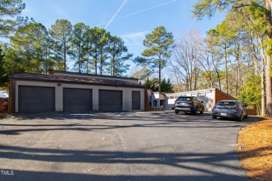 This meticulously maintained one story condo is located in the on Carolina Trace Country Club in North Carolina - for sale on GolfHomes.com, golf home, golf lot