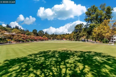 Welcome to the thriving community of Rossmoor! Step into this 2 on Rossmoor Golf Course in California - for sale on GolfHomes.com, golf home, golf lot